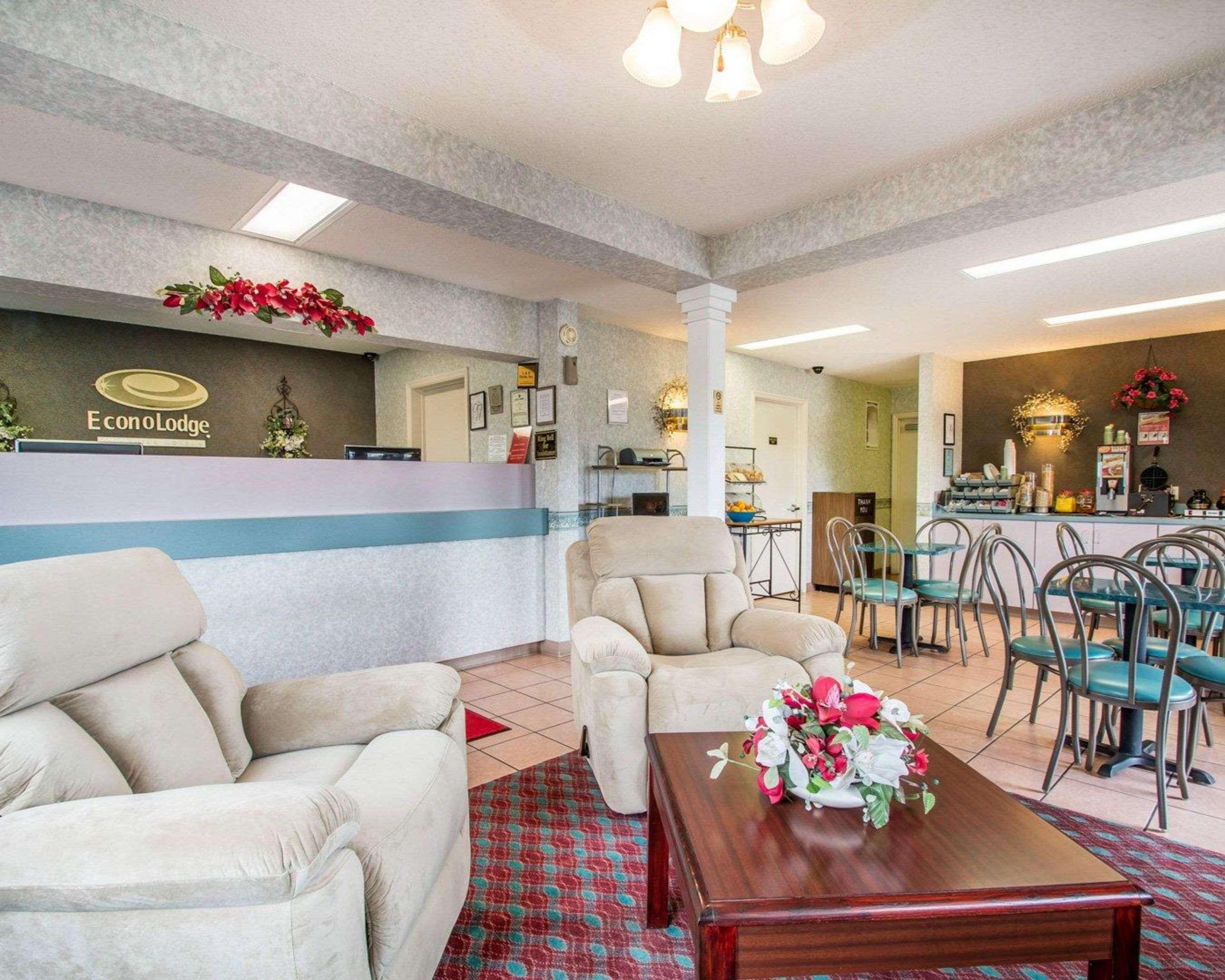 Econo Lodge Ντόθαν Εξωτερικό φωτογραφία